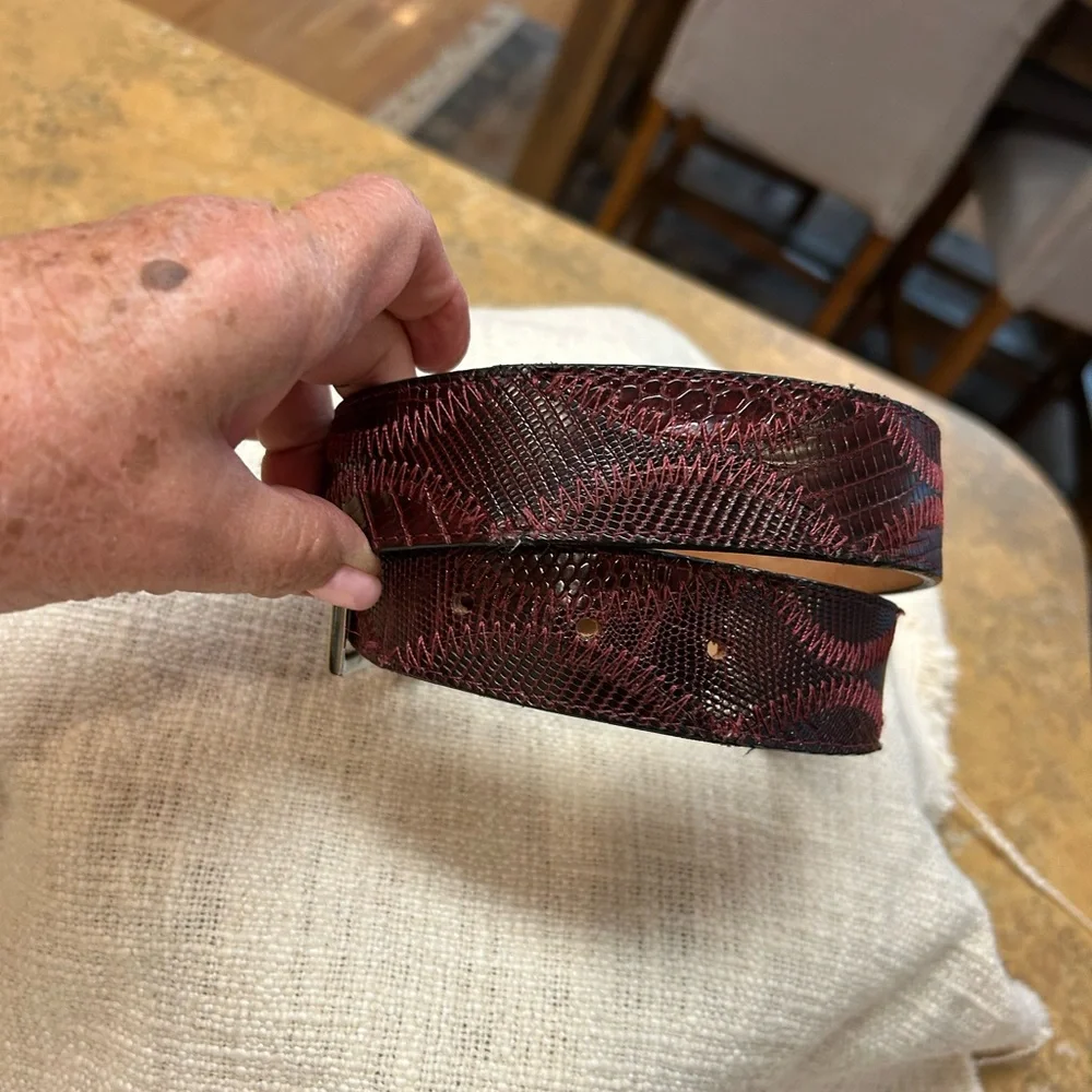Justin Boots Lizard Leather Belt in Wine